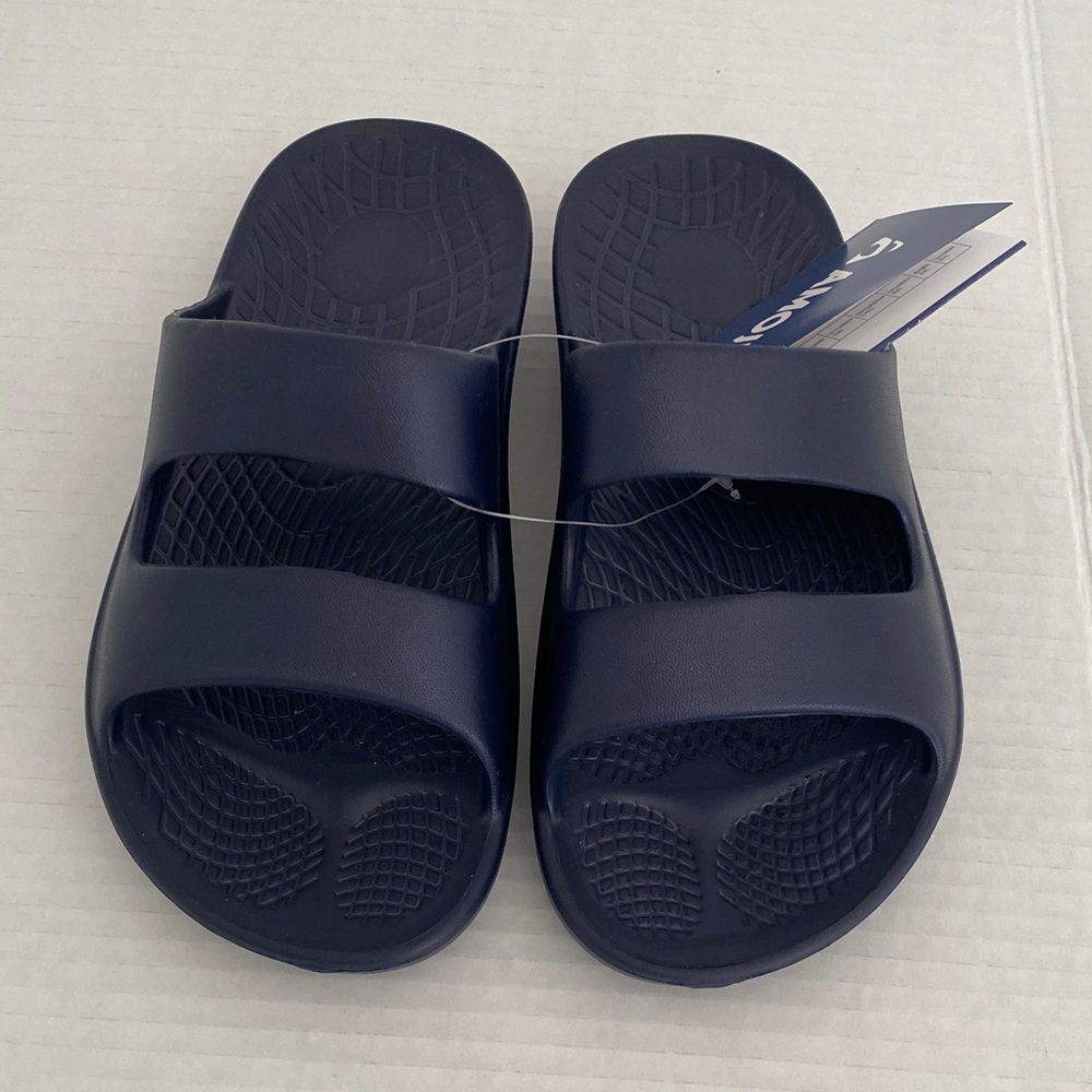 Navy Slide Sandals, women’s size 5.5-6, unisex,waterproof, comfy, arch support